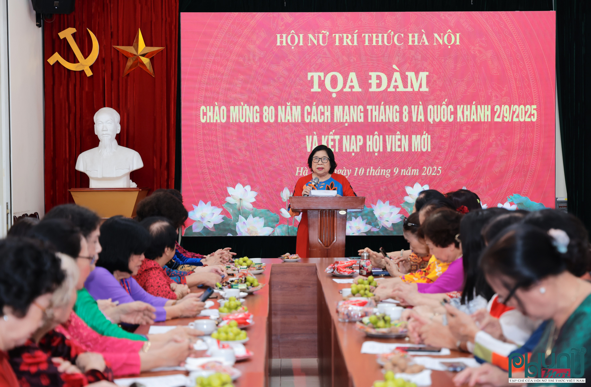 Hội Nữ trí thưc Hà Nội công bố Quyết định kết nạp Hội viên mới