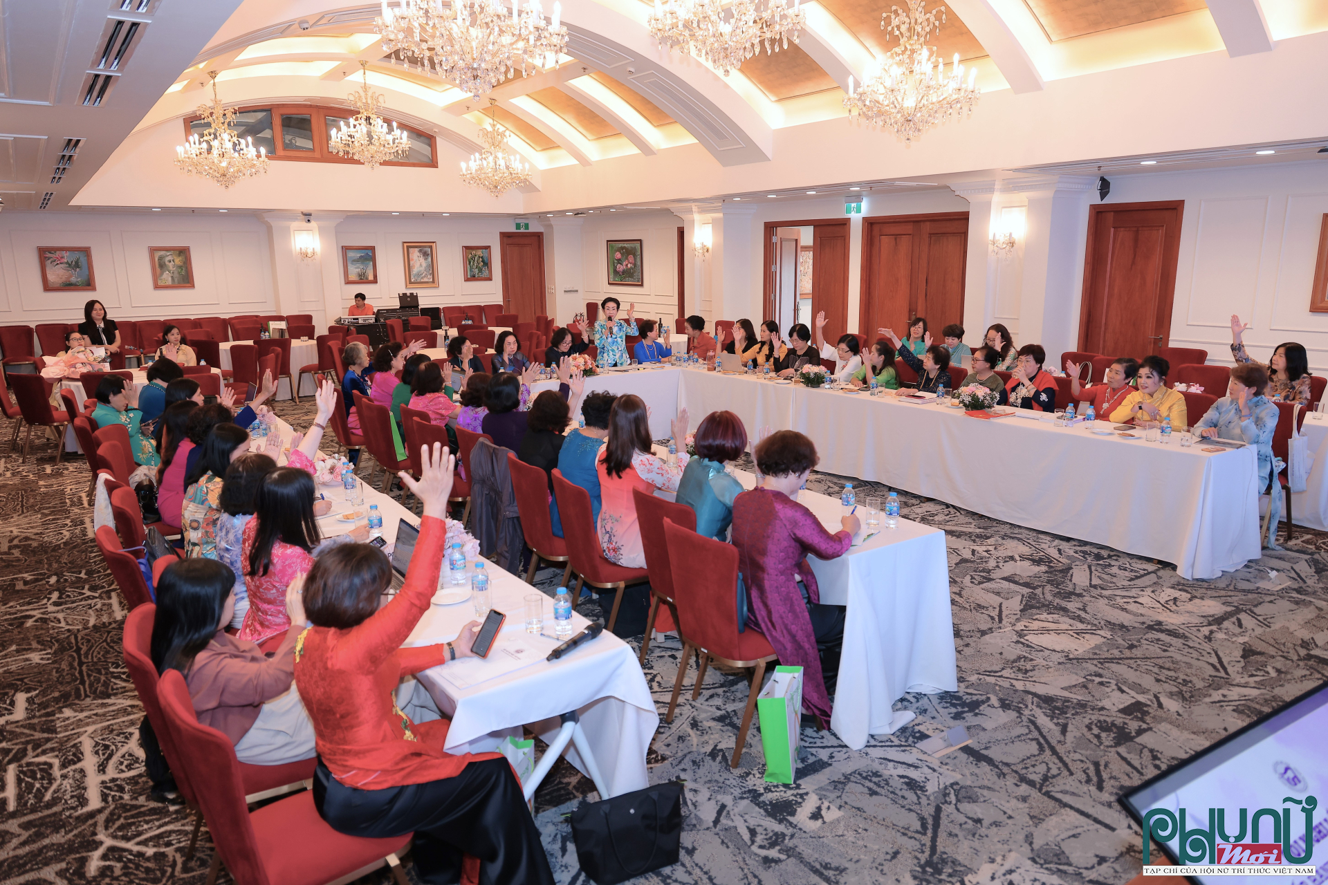 100% đại biểu có mặt nhất trí với việc nâng số lượng ủy viên Ban Chấp hành