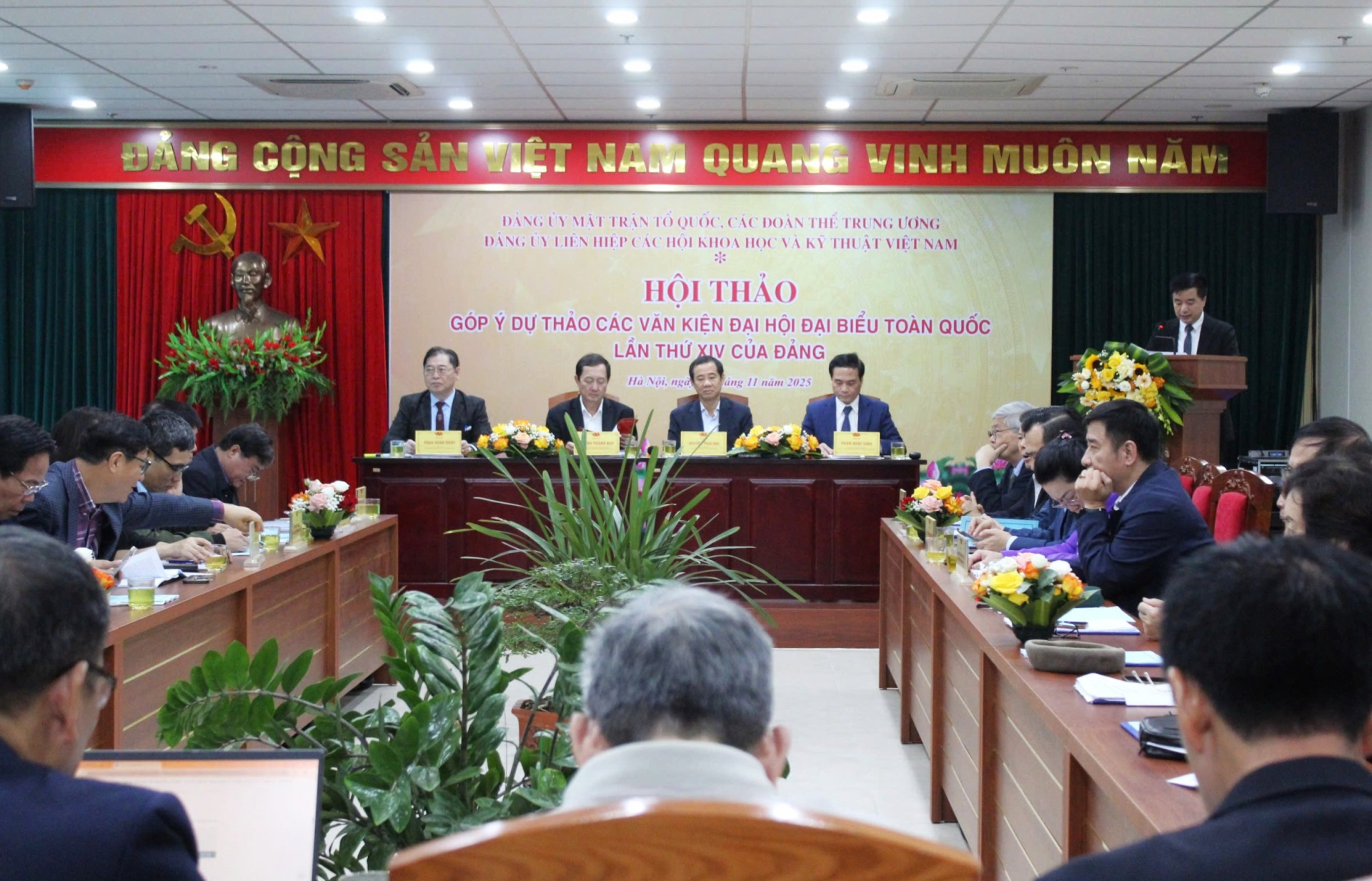 Quang cảnh hội thảo