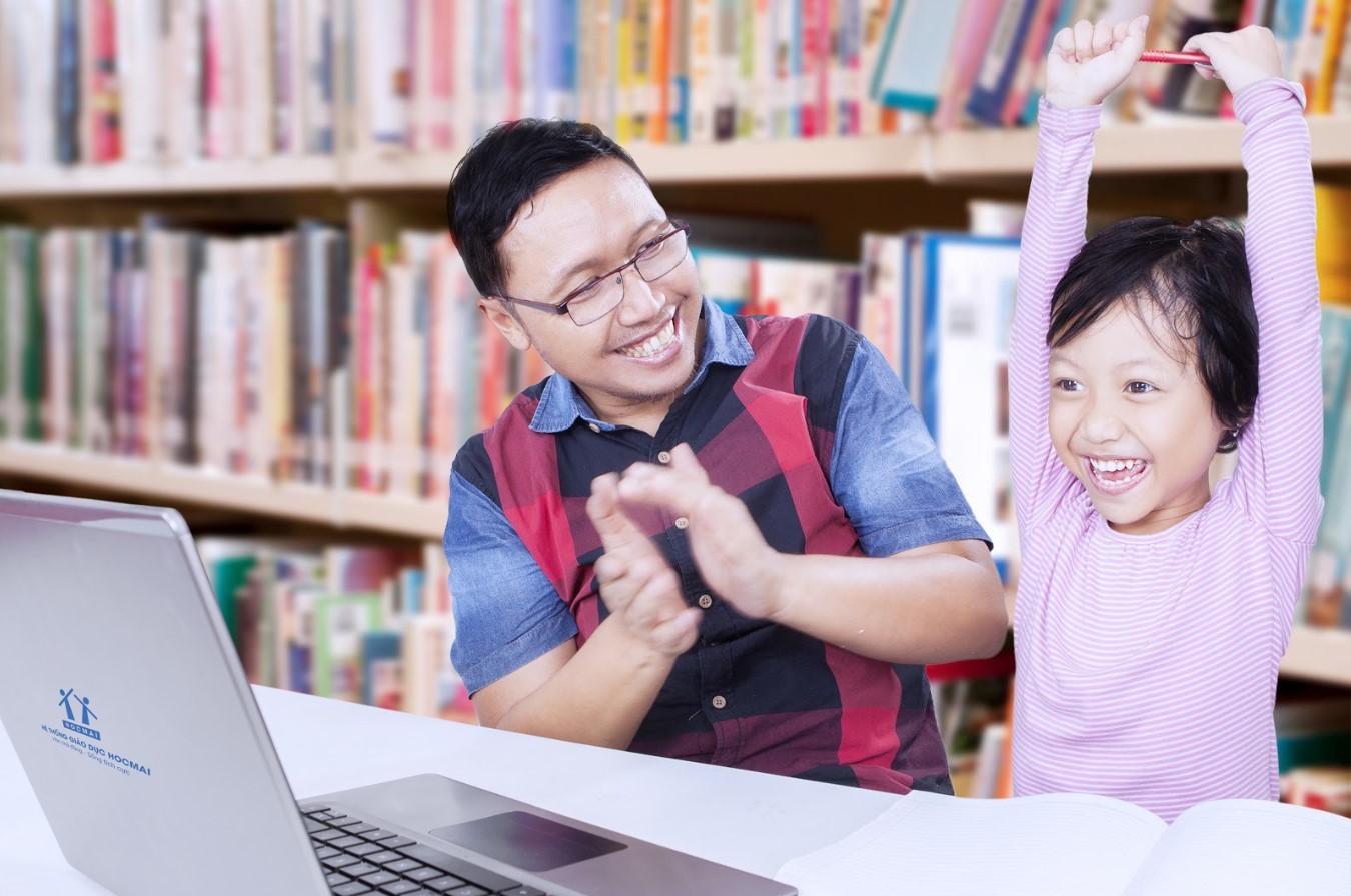 Dạy con sáng tác và tư duy sáng tạo bằng AI