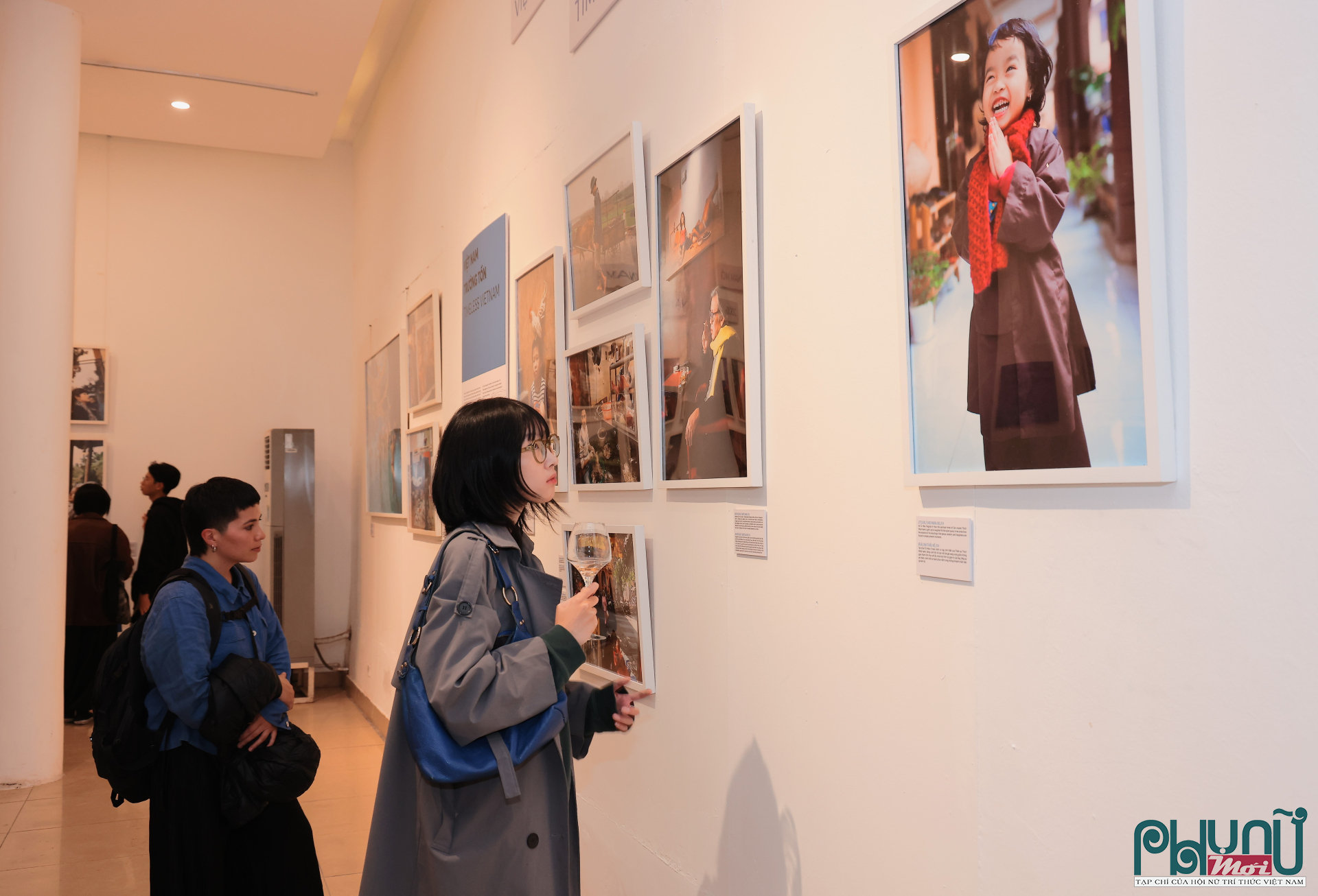 Triển lãm thu giới trẻ quan tâm thưởng lãm