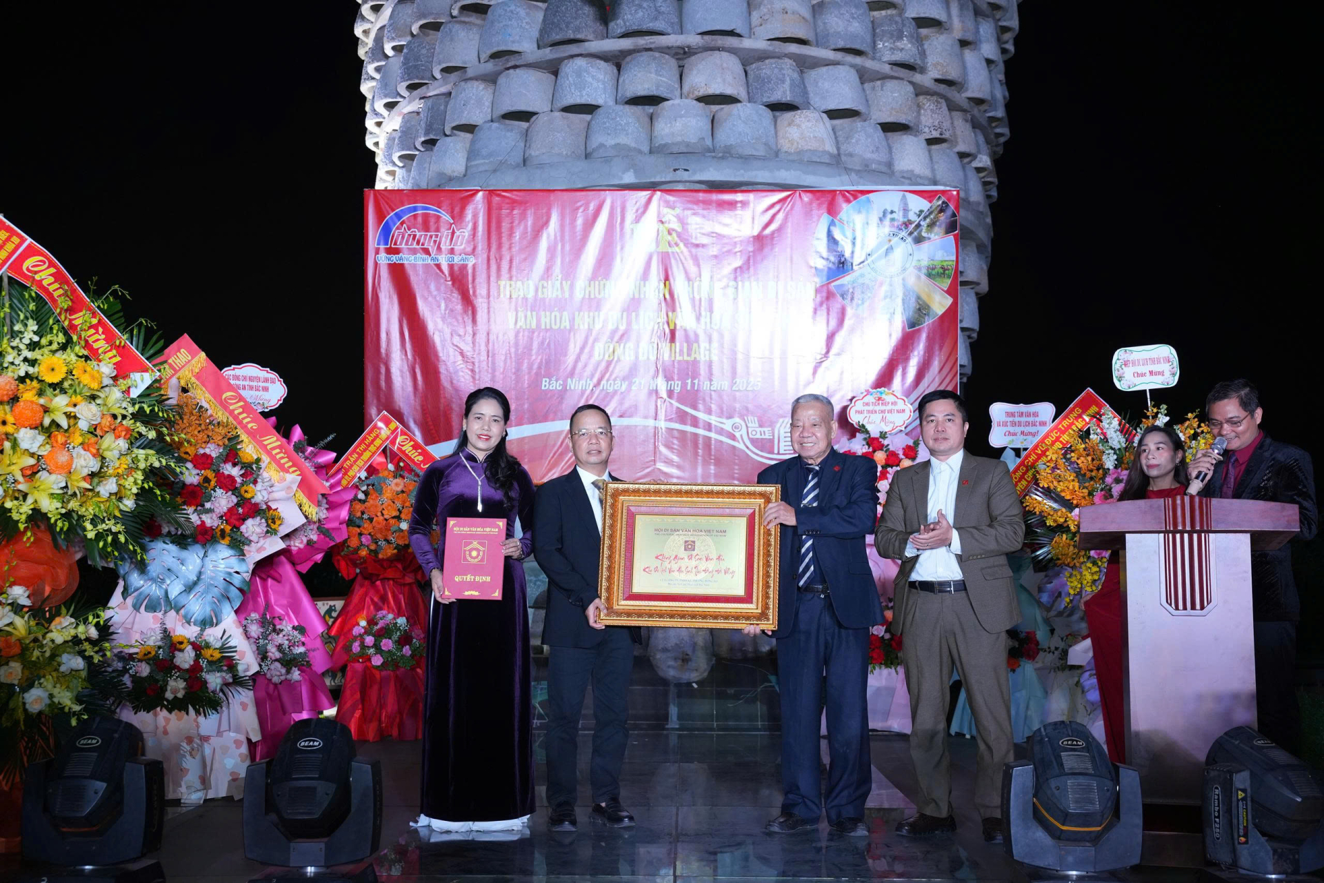 Đông Đô Village được công nhận Không gian Di sản Văn hóa.