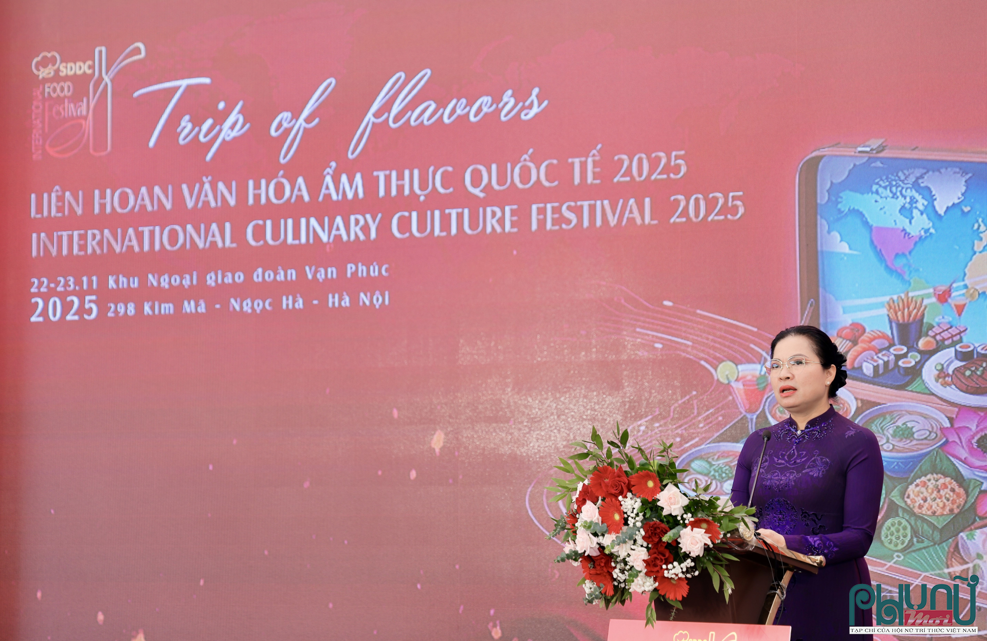 Bà Hà Thị Nga, Ủy viên Trung ương Đảng, Phó Chủ tịch Ủy ban Trung ương Mặt trận Tổ quốc Việt Nam phát biểu.