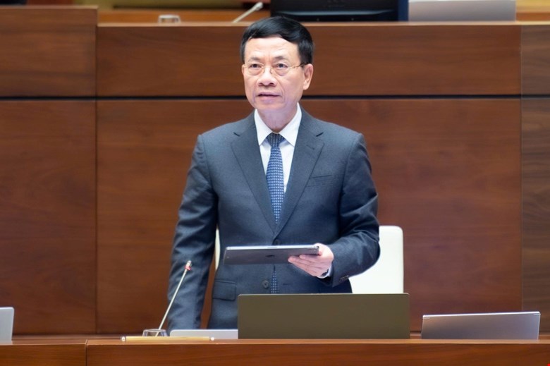 Bộ trưởng Bộ KH&CN Nguyễn Mạnh Hùng phát biểu giải trình làm rõ về dự án Luật sửa đổi, bổ sung một số điều của Luật Sở hữu trí tuệ. Ảnh: QH