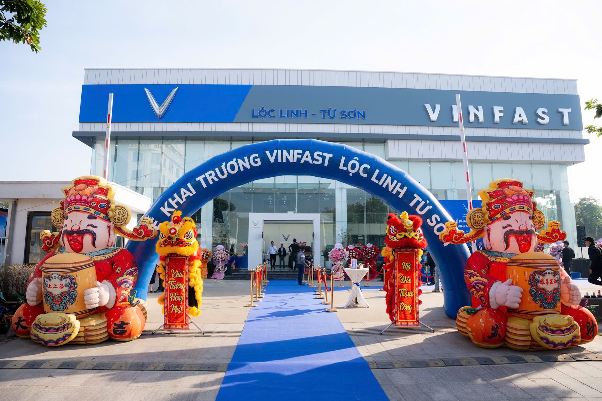 Đại lý 3S VinFast Lộc Linh (Từ Sơn, Bắc Ninh) có tổng diện tích 4.500 m2, là xưởng dịch vụ thứ 350 của VinFast tại Việt Nam.