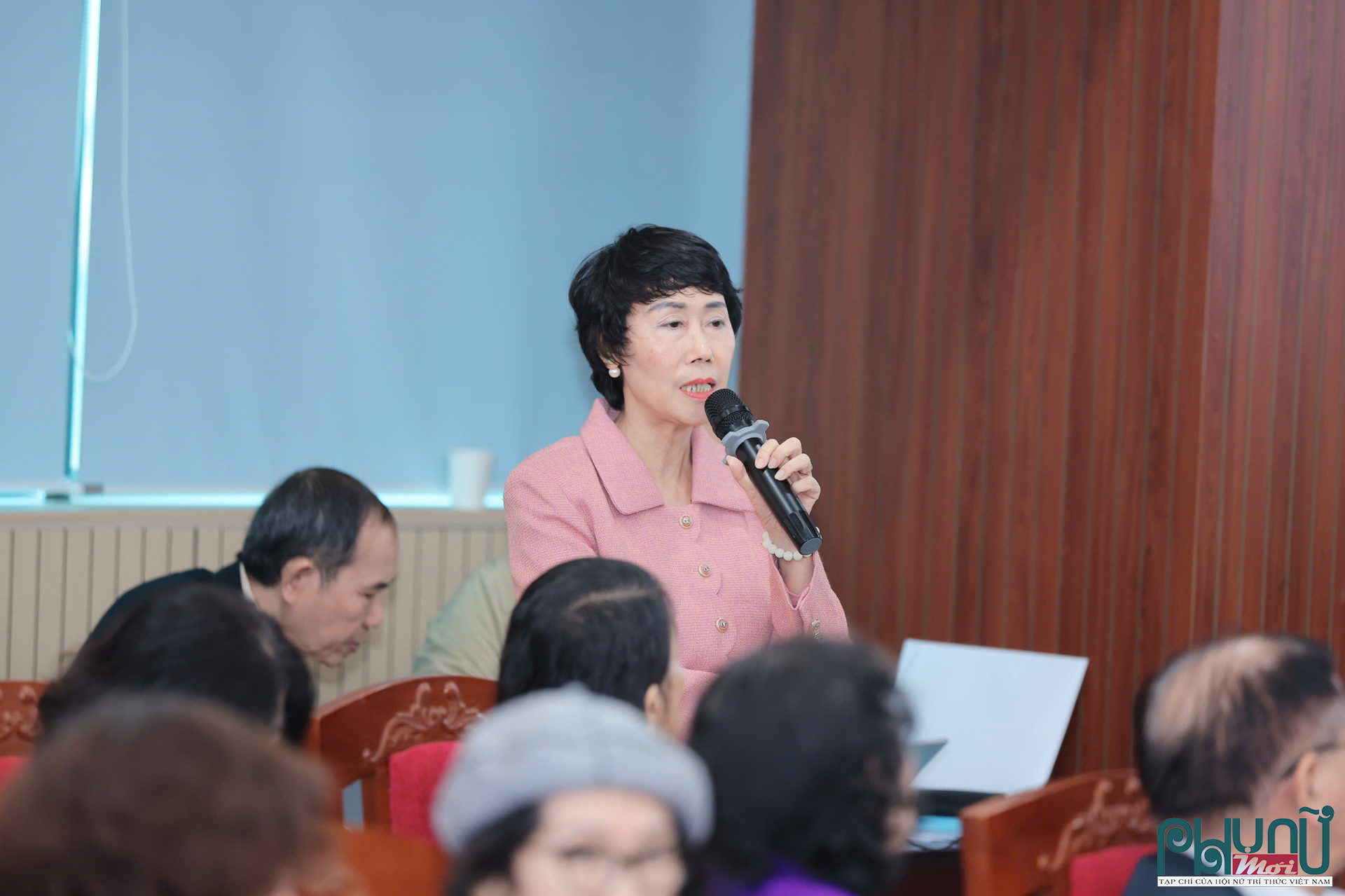 GS.TS Từ Thị Loan