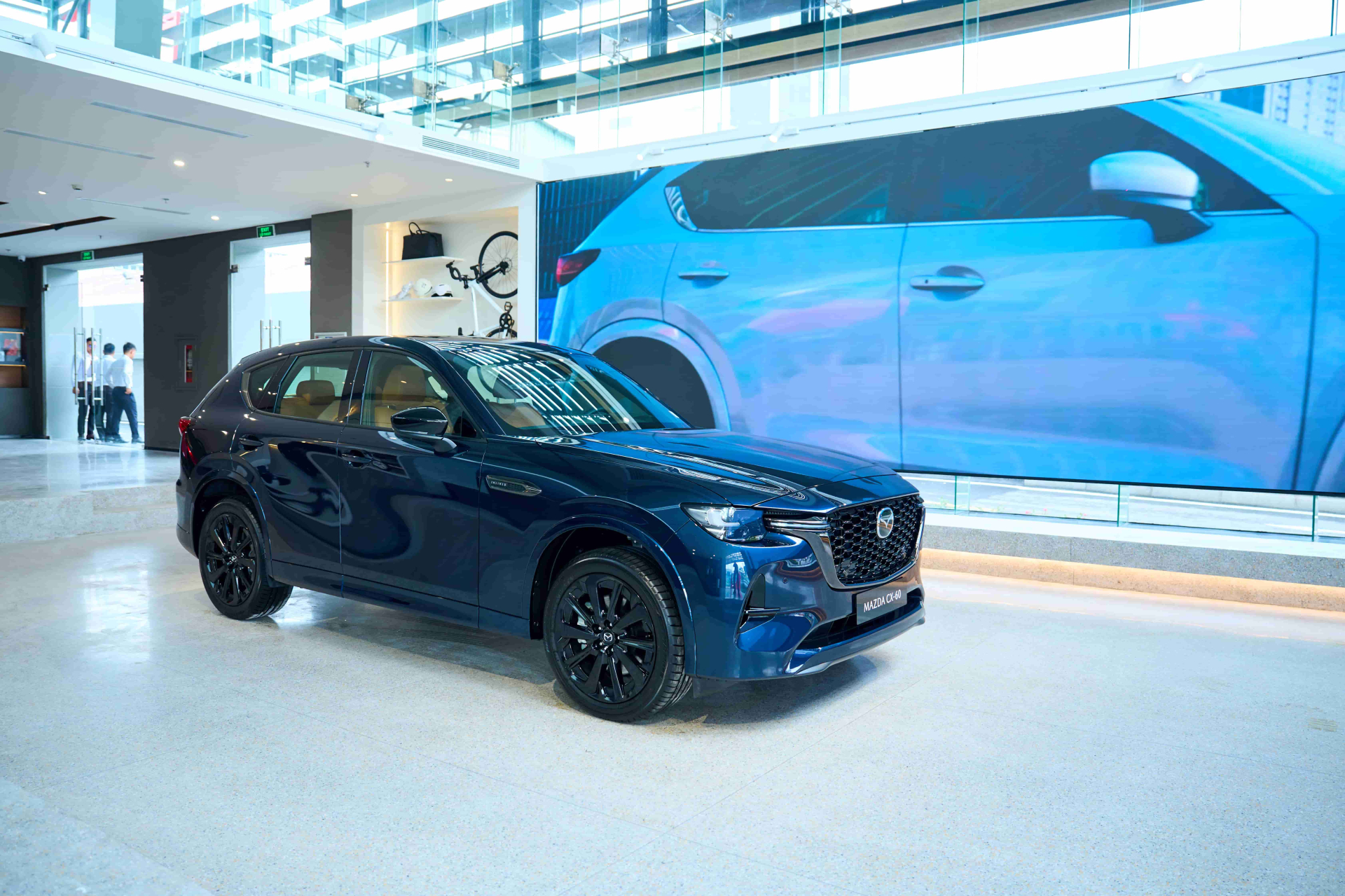 THACO AUTO khánh thành Showroom Mazda Flagship đầu tiên và giới thiệu các sản phẩm Mazda cao cấp mới