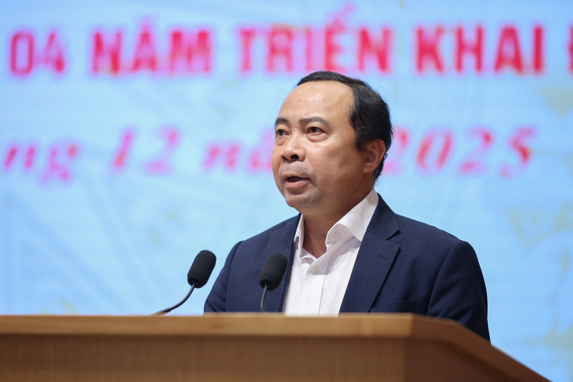 Thứ trưởng Thường trực Bộ Khoa học và Công nghệ Vũ Hải Quân trình bày Báo cáo Hội nghị. Ảnh: BCP