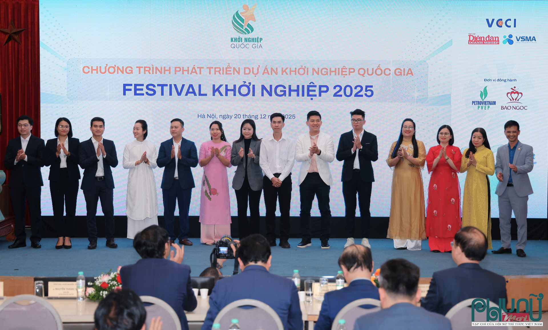 Các nhóm dự án đoạt các giải Nhất, Nhì và Ba