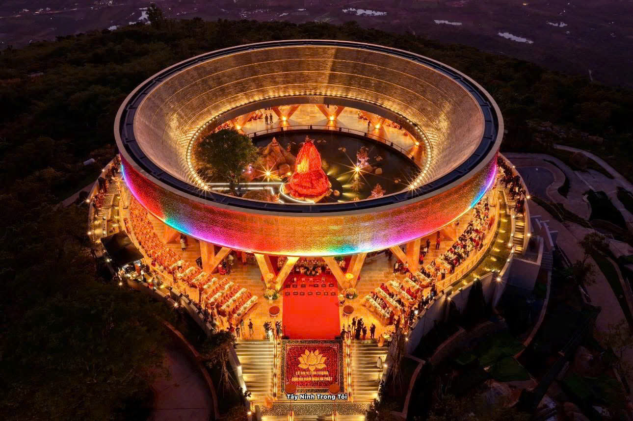 Núi Bà Đen, Tây Ninh tổ chức Lễ an vị Tôn tượng Đức Phật Câu Na Hàm Mâu Ni