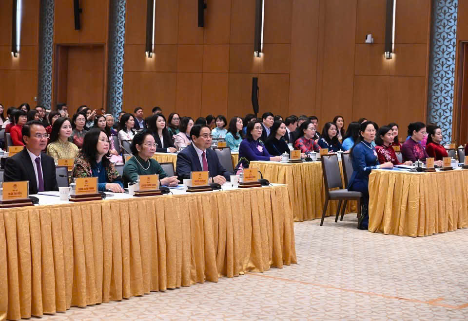 GS.TS Nguyễn Thị Doan, Nguyên Phó Chủ tịch nước, Chủ tịch Hội Khuyến học Việt Nam, Chủ tịch Ủy ban Giải thưởng Kovalevskaia Việt Nam tham dự lễ trao Giải thưởng Kovalevskaia 2025.