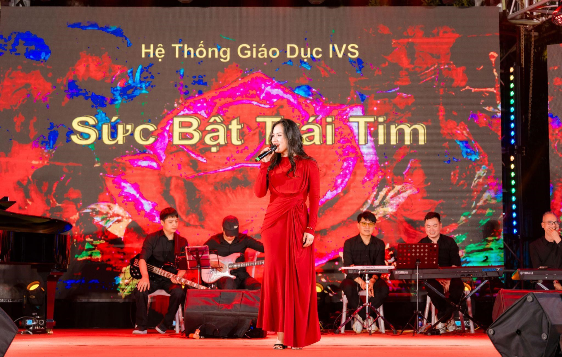 Nhà thơ Trần Đăng Khoa: 