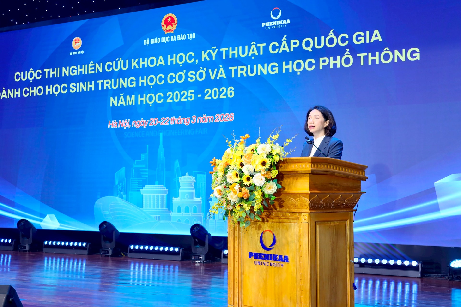 Bà Vũ Thu Hà - Phó Chủ tịch UBND Thành phố Hà Nội phát biểu. Ảnh: HN