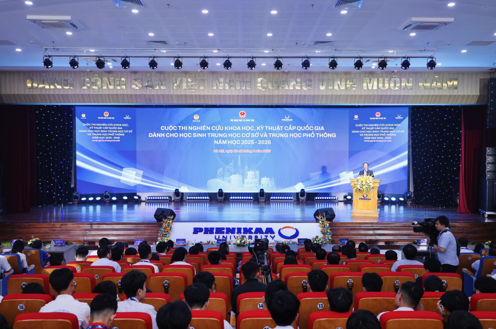 Chiều 20/3, Cuộc thi khoa học kỹ thuật cấp quốc gia dành cho học sinh THCS, THPT năm học 2025-2026 diễn ra tại ĐH Phenikaa, Hà Nội. Ảnh: VGP