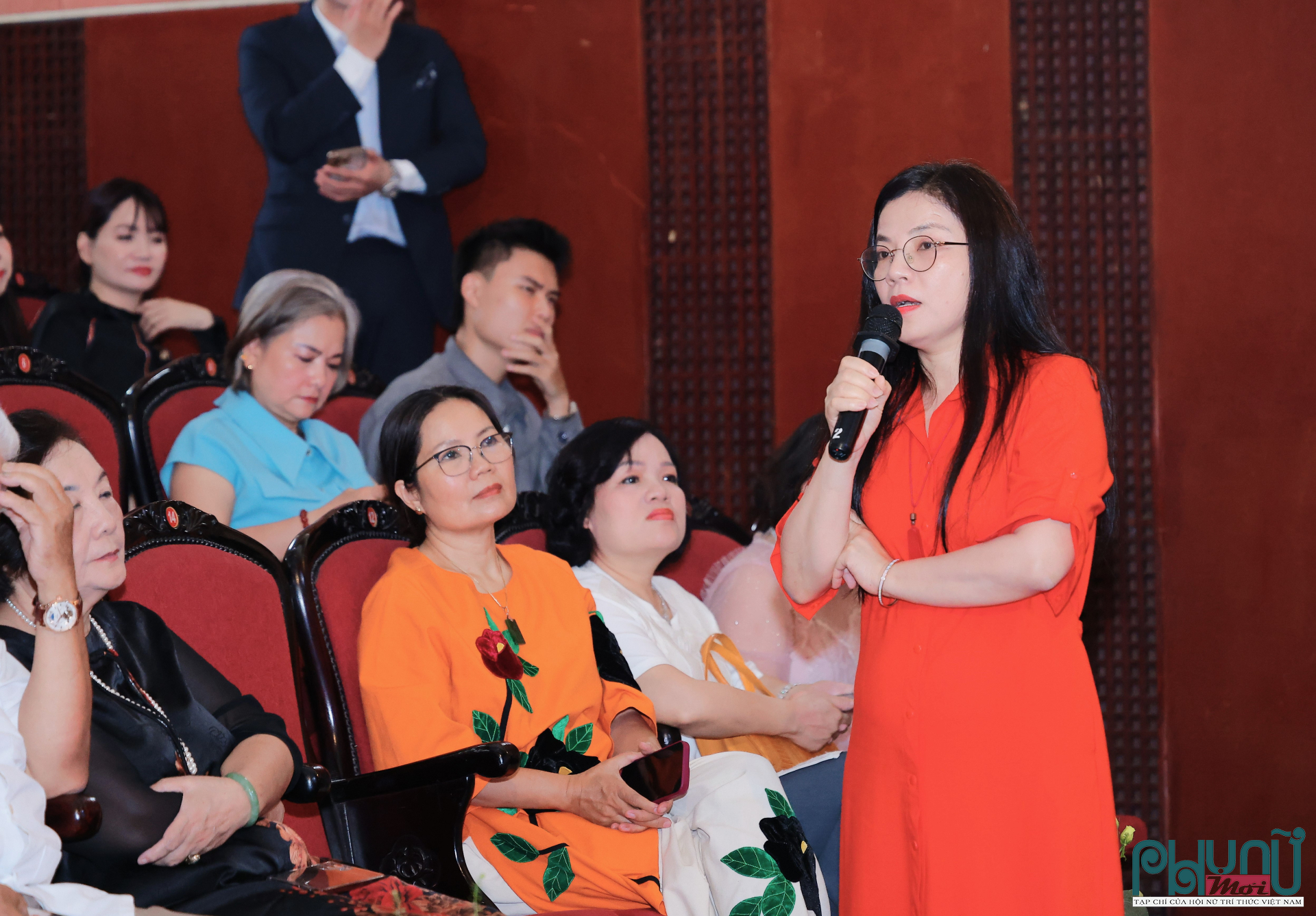 TS. Trần Phương Lan, Vụ trưởng Vụ Văn hóa Văn nghệ, Ban Tuyên giáo và Dân vận Trung ương phát biểu.