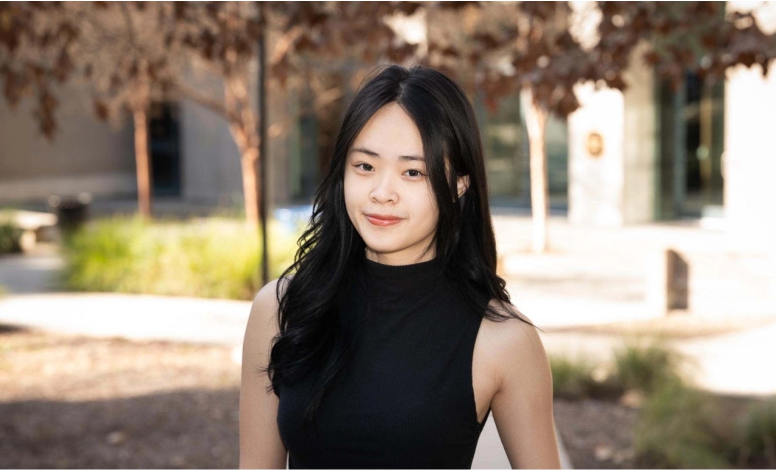 Vũ Hà Châu, cô gái Việt nhận cùng lúc 3 học bổng tiến sĩ Ivy League. Ảnh: Pomona College