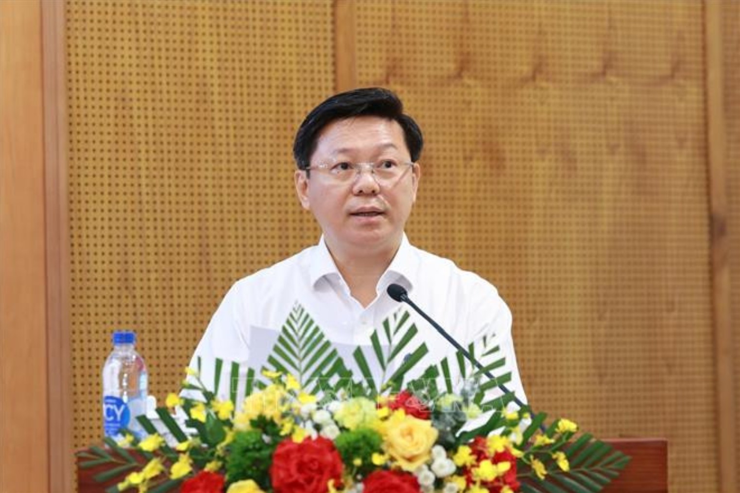 Đồng chí Trần Thanh Lâm, Uỷ viên Trung ương Đảng, Phó Trưởng Ban Tuyên giáo và Dân vận Trung ương phát biểu chỉ đạo hội nghị (Ảnh: Phương Hoa/TTXVN)