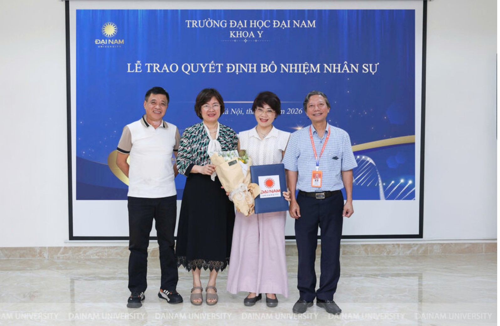 Trường Đại học Đại Nam chính thức bổ nhiệm PGS.TS. Đỗ Mai Hoa giữ chức Trưởng Bộ môn Y học dự phòng, Khoa Y. Ảnh: ĐHĐN