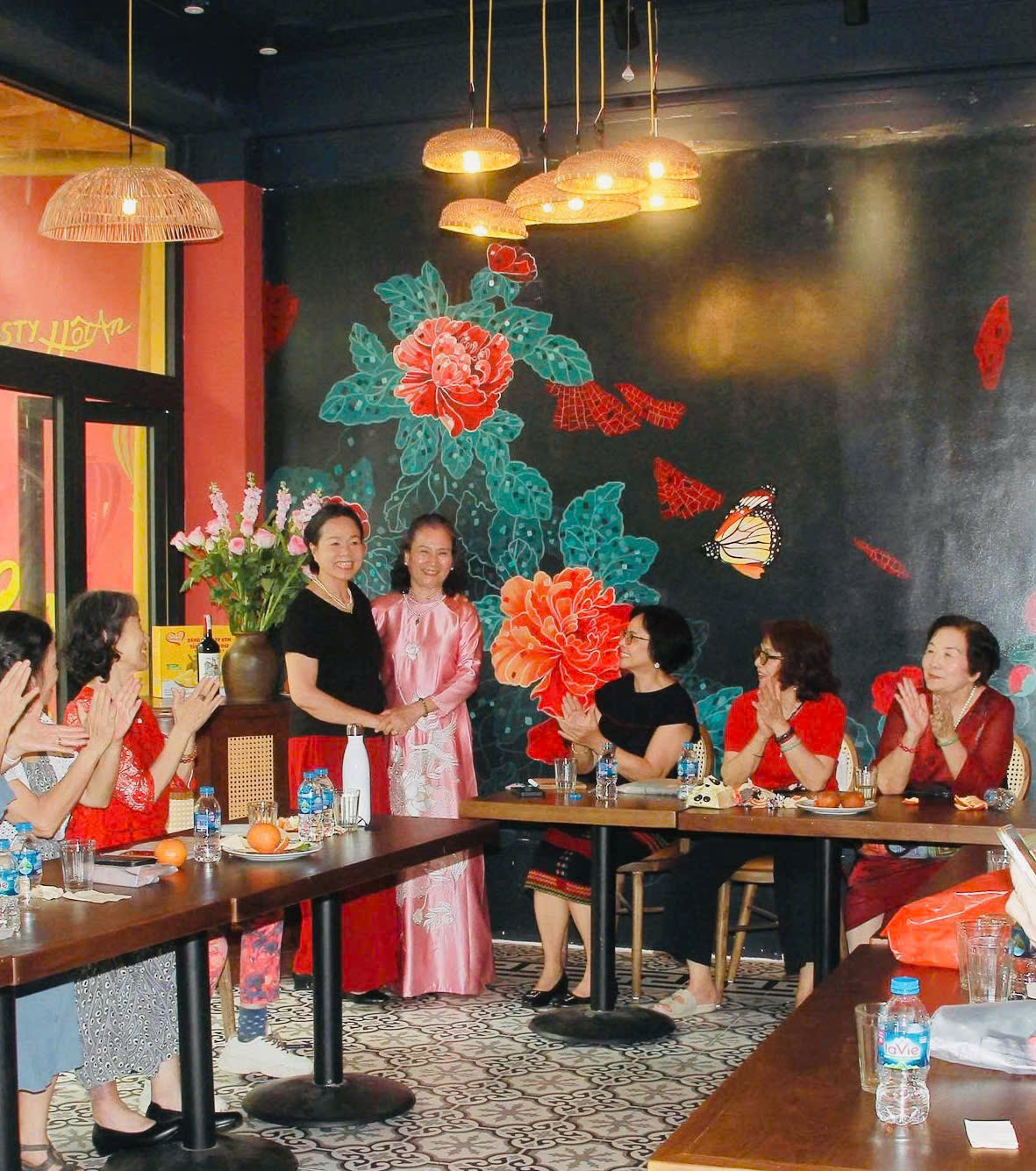 Ban chấp hành ra mắt 