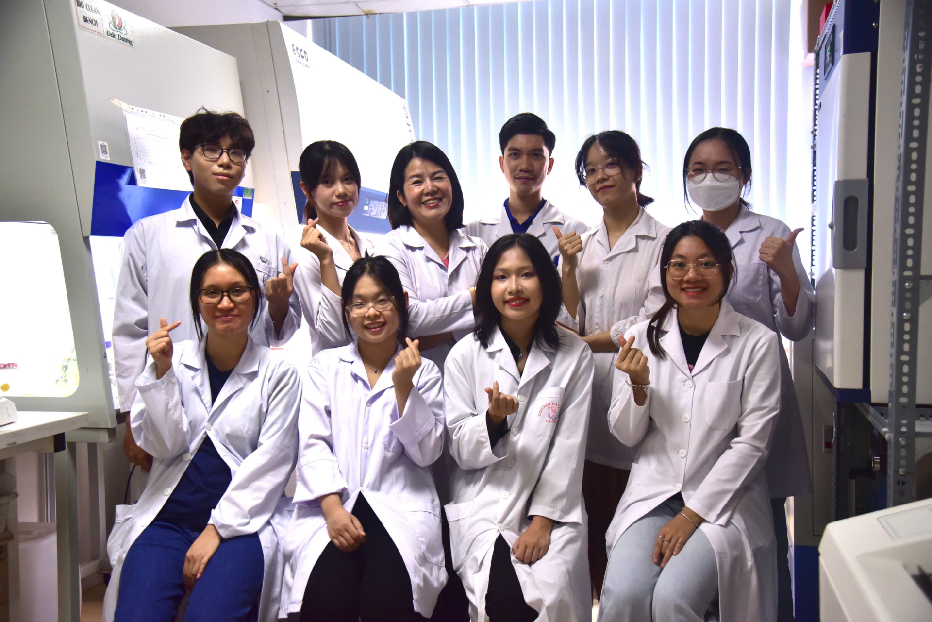 Nữ tiến sĩ theo đuổi lời giải từ vi sinh vật cho bài toán trầm cảm và lo âu