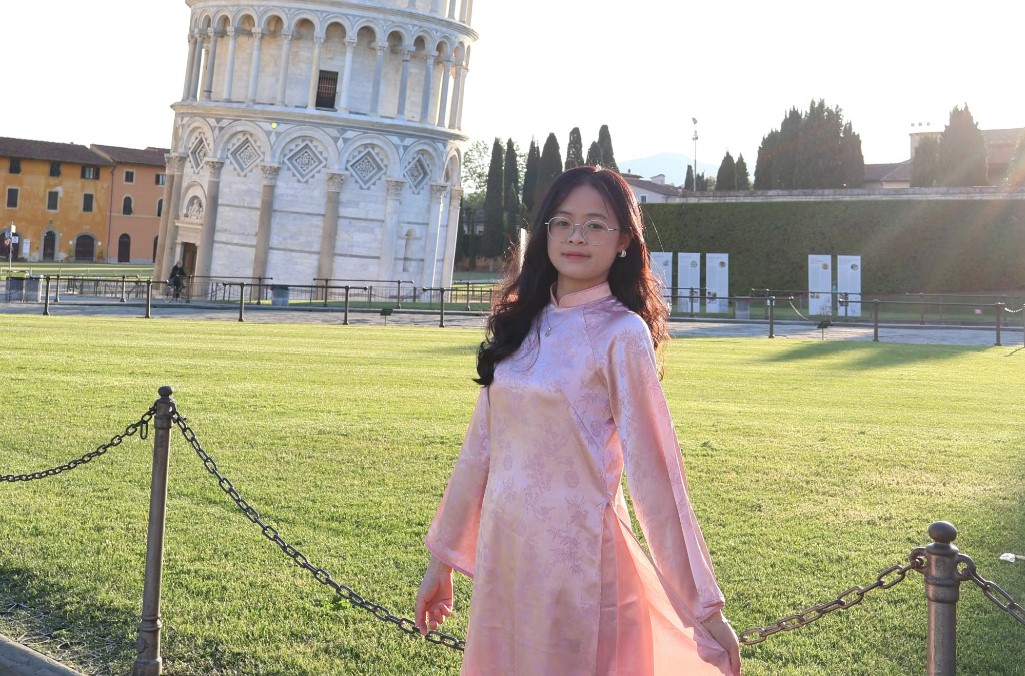 Lê Thị Hương Giang sinh viên năm cuối ngành Marketing, Trường Đại học Hà Nội. Ảnh: NV