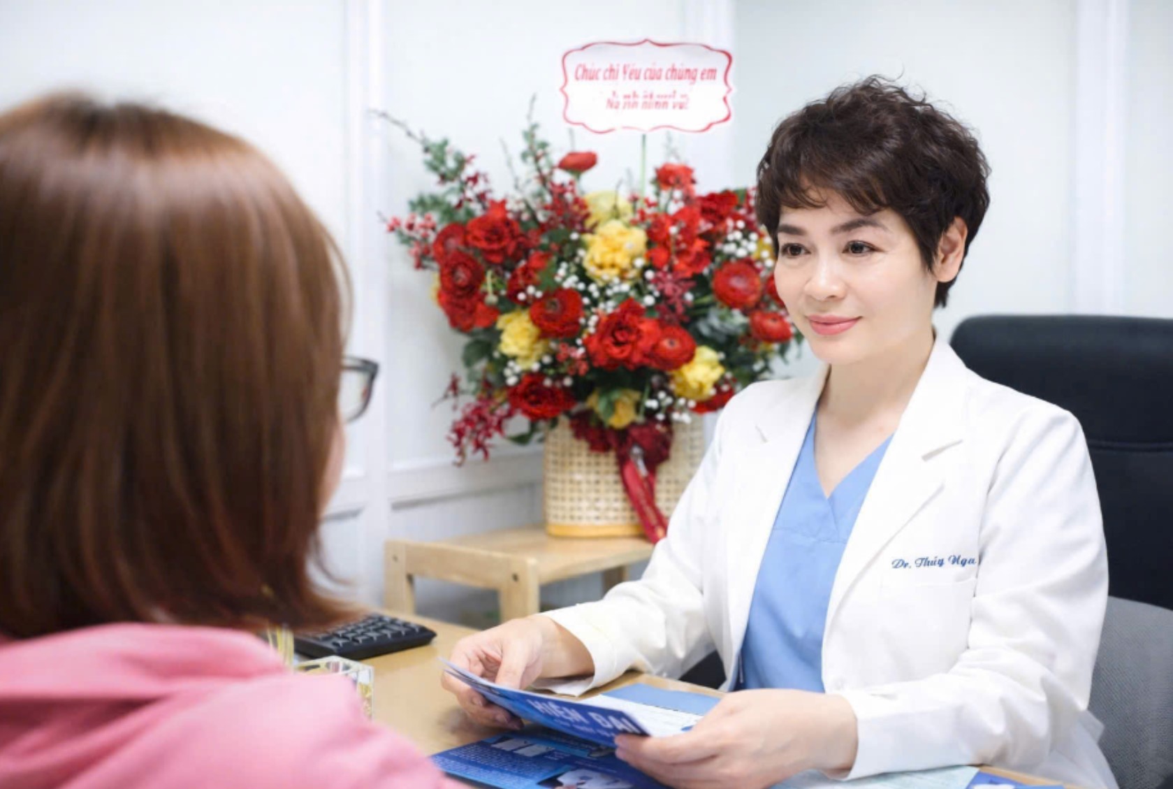 BSCKII Phạm Thúy Nga: Hơn 30 năm “gieo mầm” hạnh phúc cho các gia đình hiếm muộn