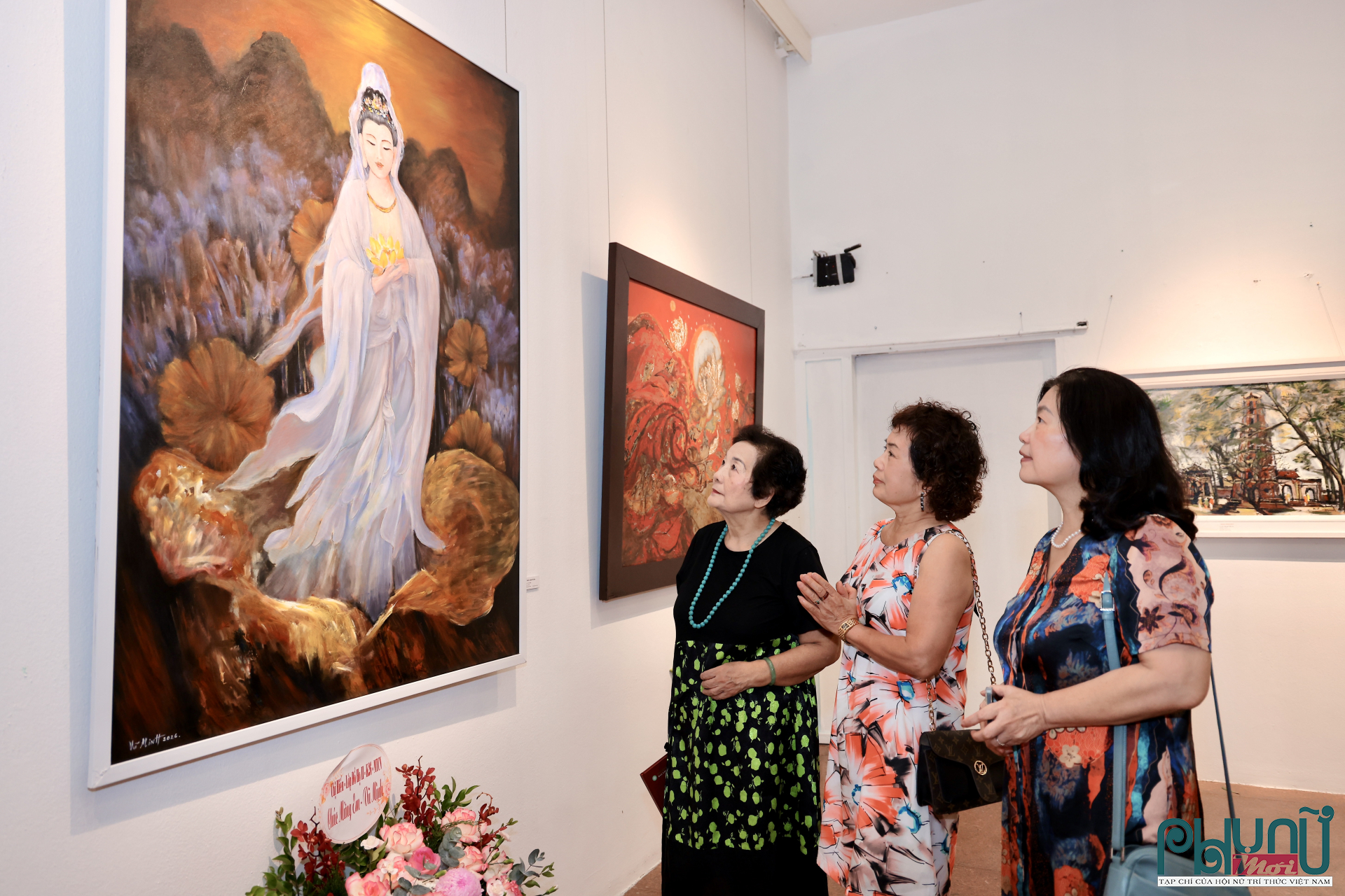 “Sen Đầu Hạ IX” khai mạc tại Hà Nội, lan tỏa tinh thần Phật giáo qua hội họa