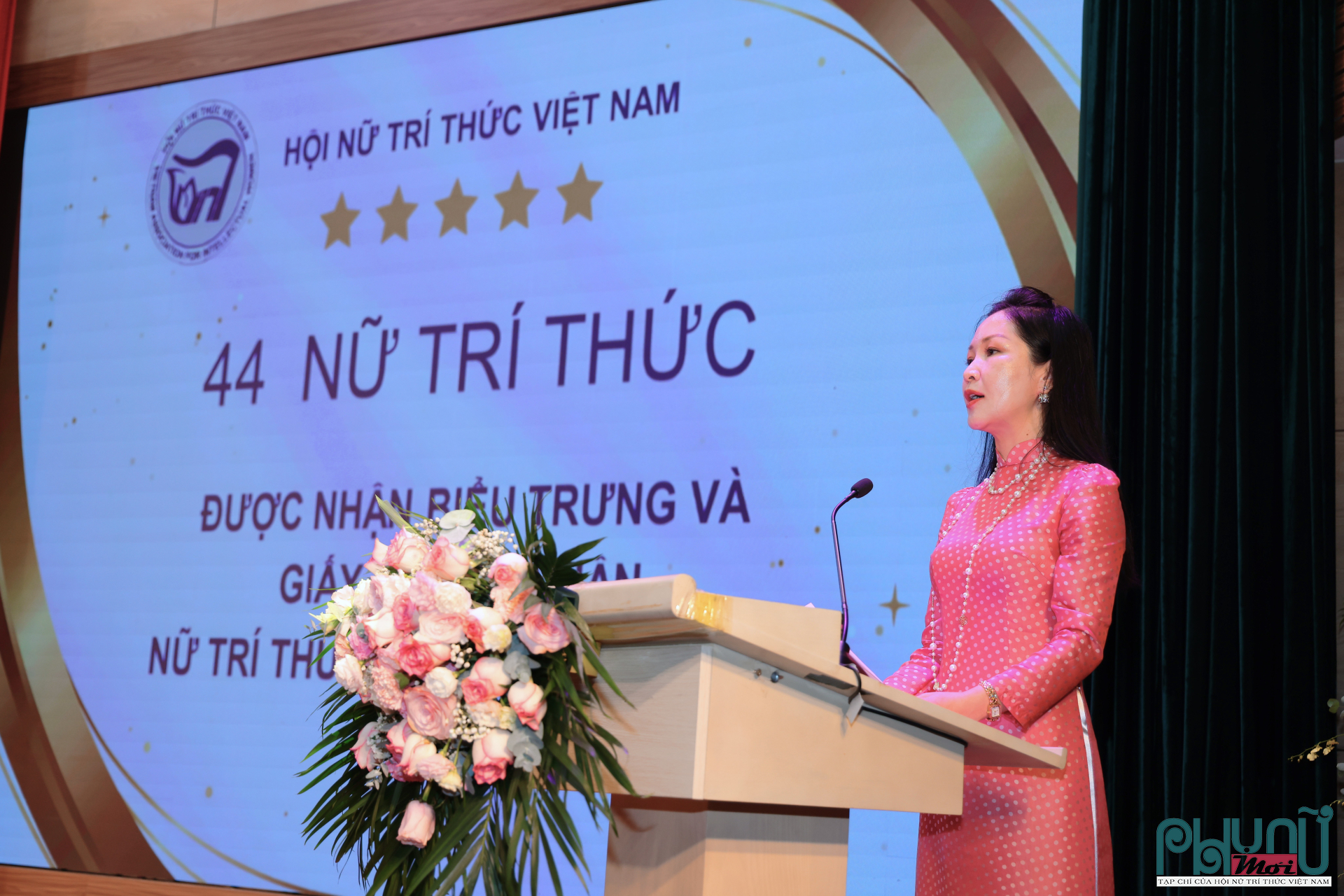 TS. Phan Thị Thùy Trâm, Tổng thư ký Hội Nữ trí thức Việt Nam công bố các Quyết định khen thưởng