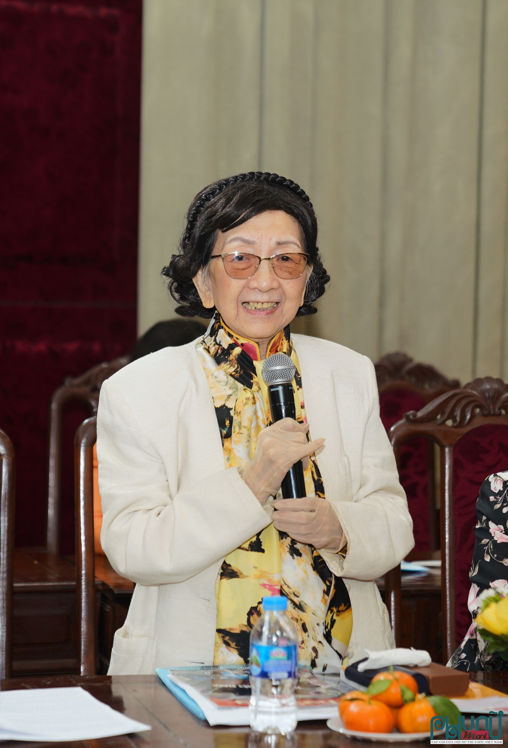 GS.TSKH Phạm Thị Trân Châu, Nguyên Chủ tịch Hội Nữ trí thức Việt Nam khóa I và II là Tiến sĩ khoa học, Giáo sư ngành Hóa sinh học