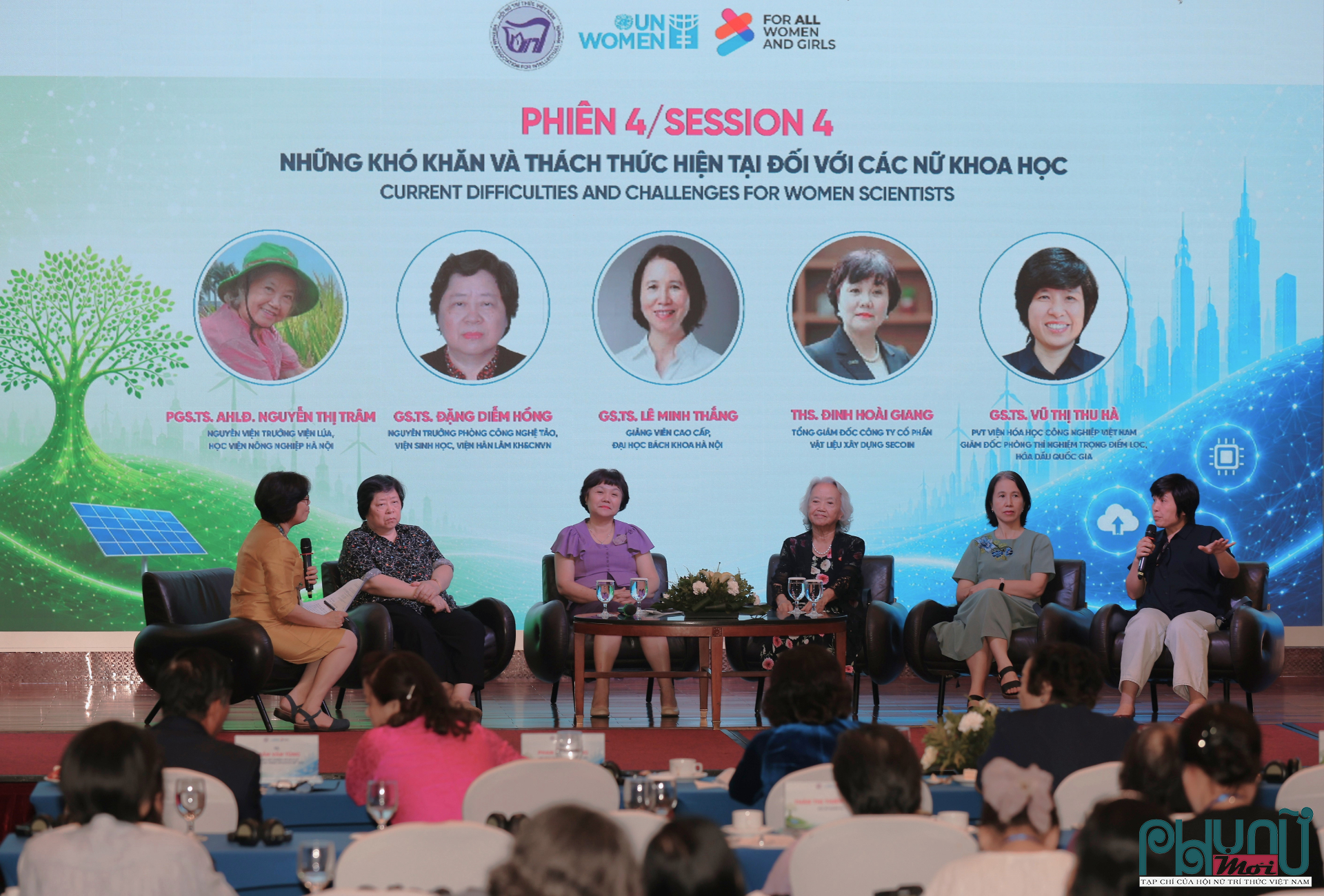 GS.TS. Vũ Thị Thu Hà, (bên phải) chia sẻ những khó khăn và thách thức hiện tại đối với các nhà khoa học nữ tại Hội thảo quốc tế “Nữ khoa học hướng tới thị trường: Xây dựng hệ sinh thái hỗ trợ nữ khoa học trong nền kinh tế xanh, kinh tế số”.