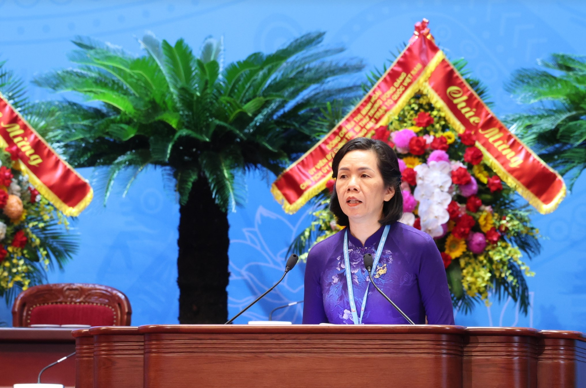 Bà Nguyễn Thị Minh Hương, Phó Chủ tịch Hội Liên hiệp Phụ nữ Việt Nam phát biểu khai mạc Phiên làm việc thứ nhất