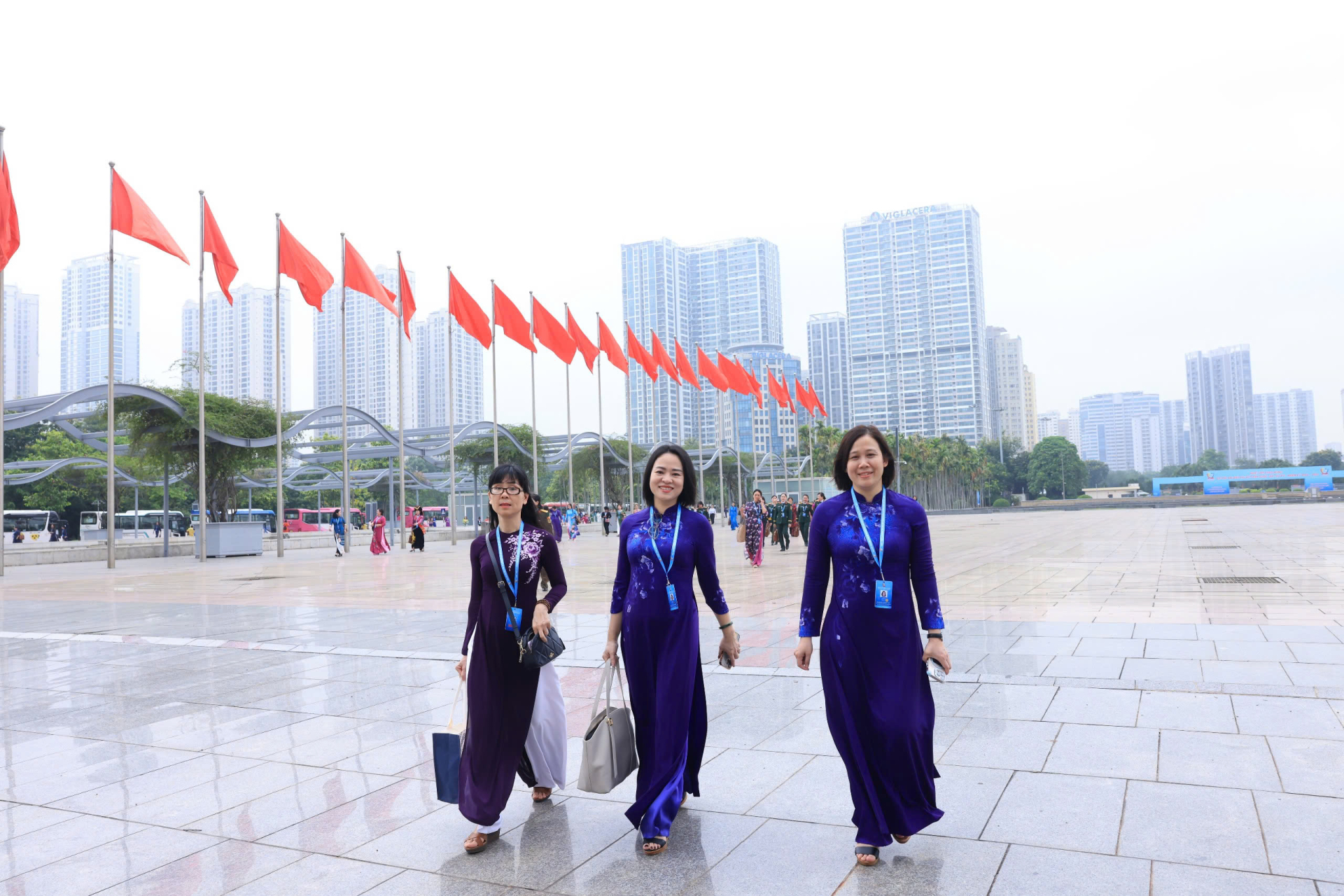 Đại hội đại biểu Phụ nữ toàn quốc lần thứ XIV khai mạc phiên làm việc thứ nhất