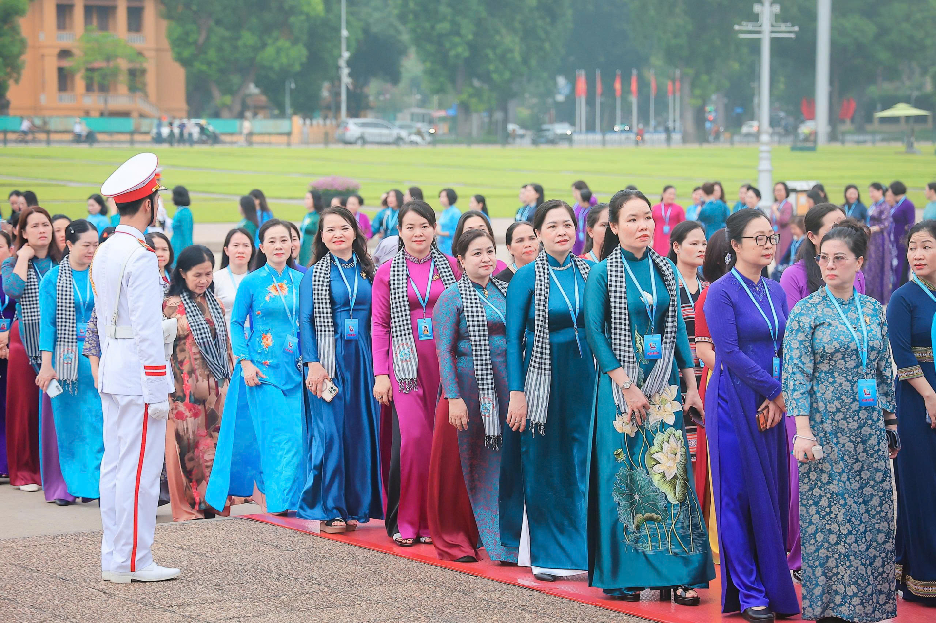 Đại hội đại biểu Phụ nữ toàn quốc lần thứ XIV khai mạc phiên làm việc thứ nhất