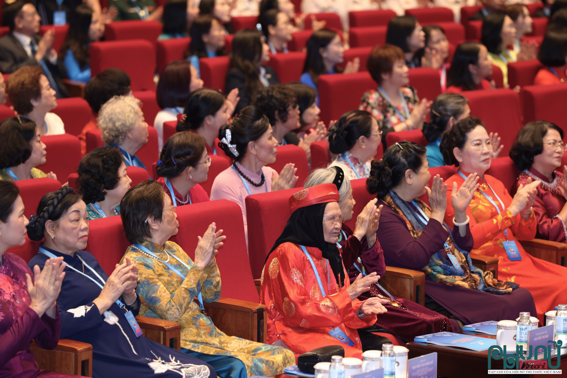 Đại hội còn có sự hiện diện của các Mẹ Việt Nam Anh hùng; các đồng chí Ủy viên Trung ương Đảng, nguyên Ủy viên Trung ương Đảng; lãnh đạo các ban, bộ, ngành, đoàn thể Trung ương; lãnh đạo các địa phương; đại diện các cơ quan thông tấn, báo chí.
