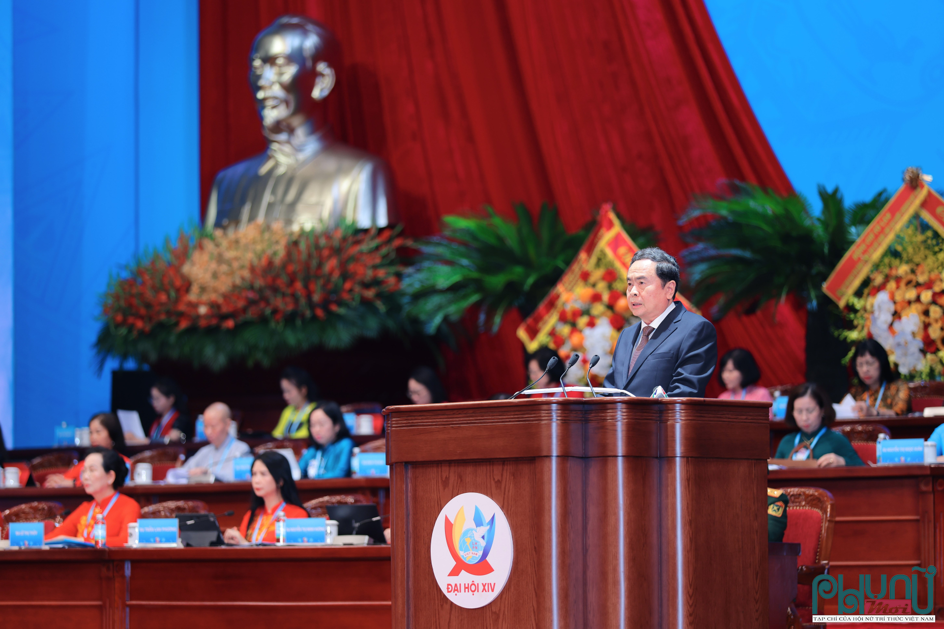 Chủ tịch Quốc hội: Phụ nữ phải trở thành chủ thể kiến tạo tương lai đất nước