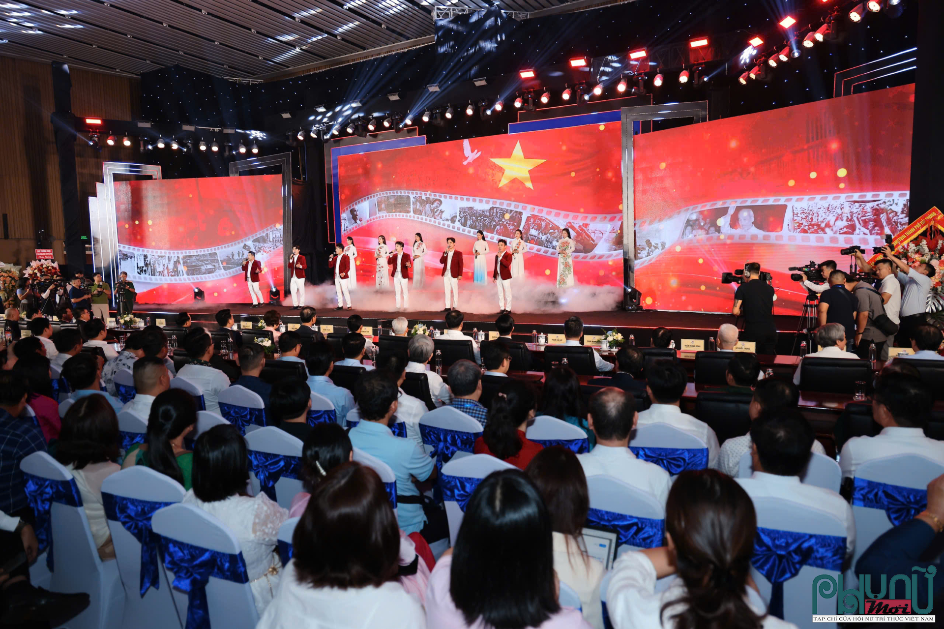 Quang cảnh Lễ khai mạc