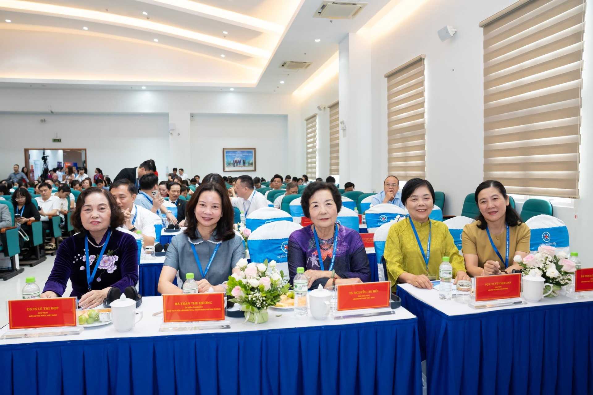 Lãnh đạo Hội Nữ trí thức Việt Nam tham dự Hội nghị