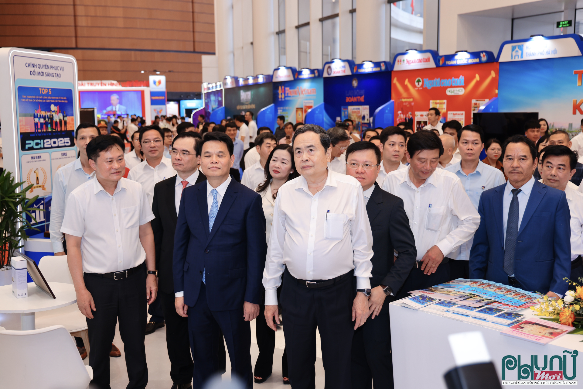 Chủ tịch Quốc hội đánh giá cao sự chuẩn bị công phu, sáng tạo của các cơ quan báo chí tham gia Hội Báo toàn quốc 2026, đặc biệt là tinh thần đổi mới, thích ứng với xu thế truyền thông hiện đại.