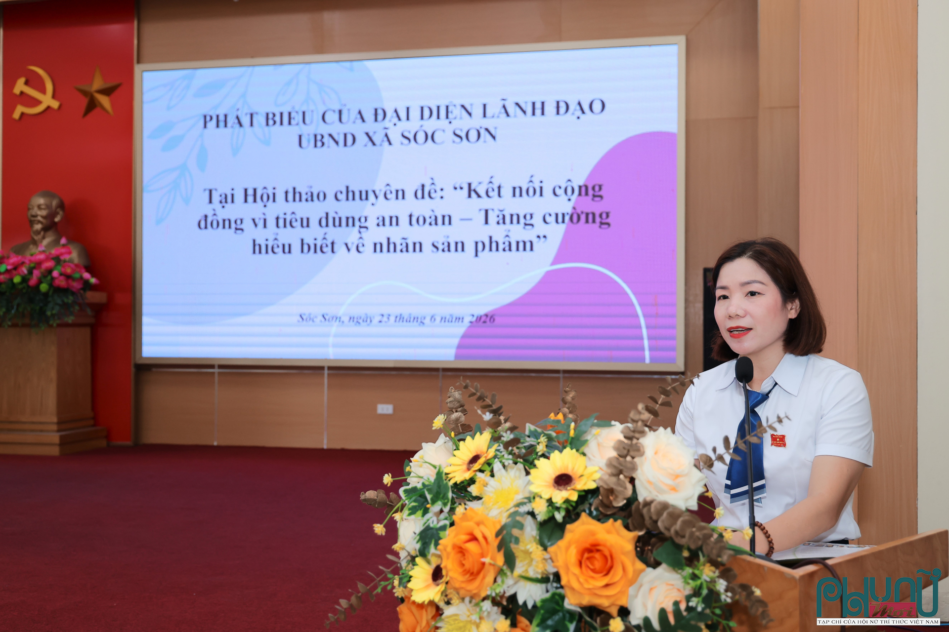 Bà Nguyễn Thị Thu Hương, Chủ tịch Ủy ban MTTQ xã Sóc Sơn phát biểu.