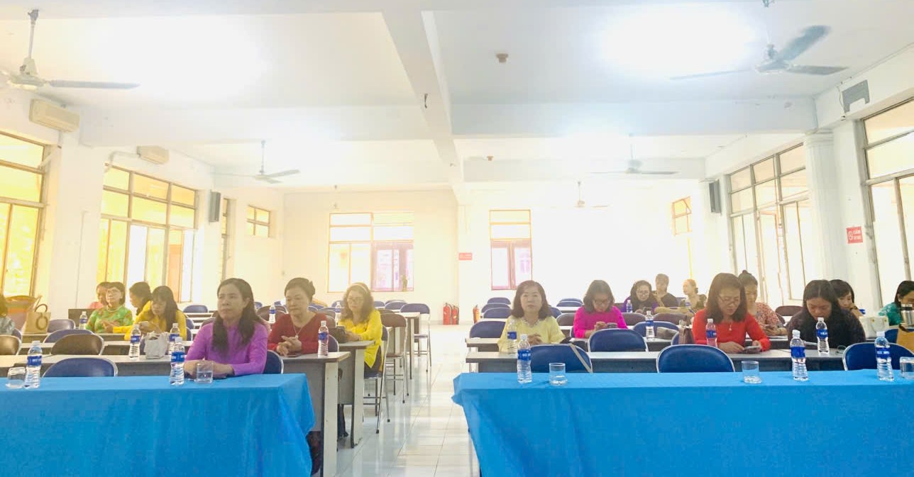 Các đại biểu tham dự Hội nghị