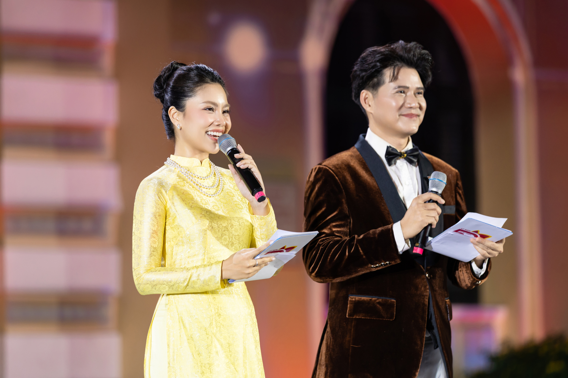 Á hậu Thái Đào Trúc Giang, sinh năm 1997 tại TP.HCM, hoạt động nhiều năm trong lĩnh vực dẫn chương trình.