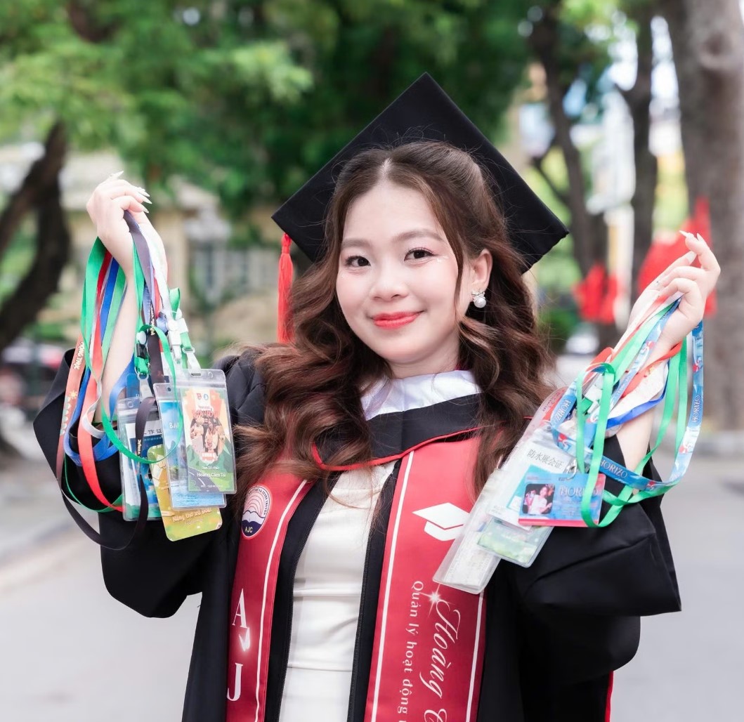 Từ nữ sinh tốt nghiệp loại Giỏi đến bí quyết học hiệu quả: Hiểu bản chất thay vì học thuộc