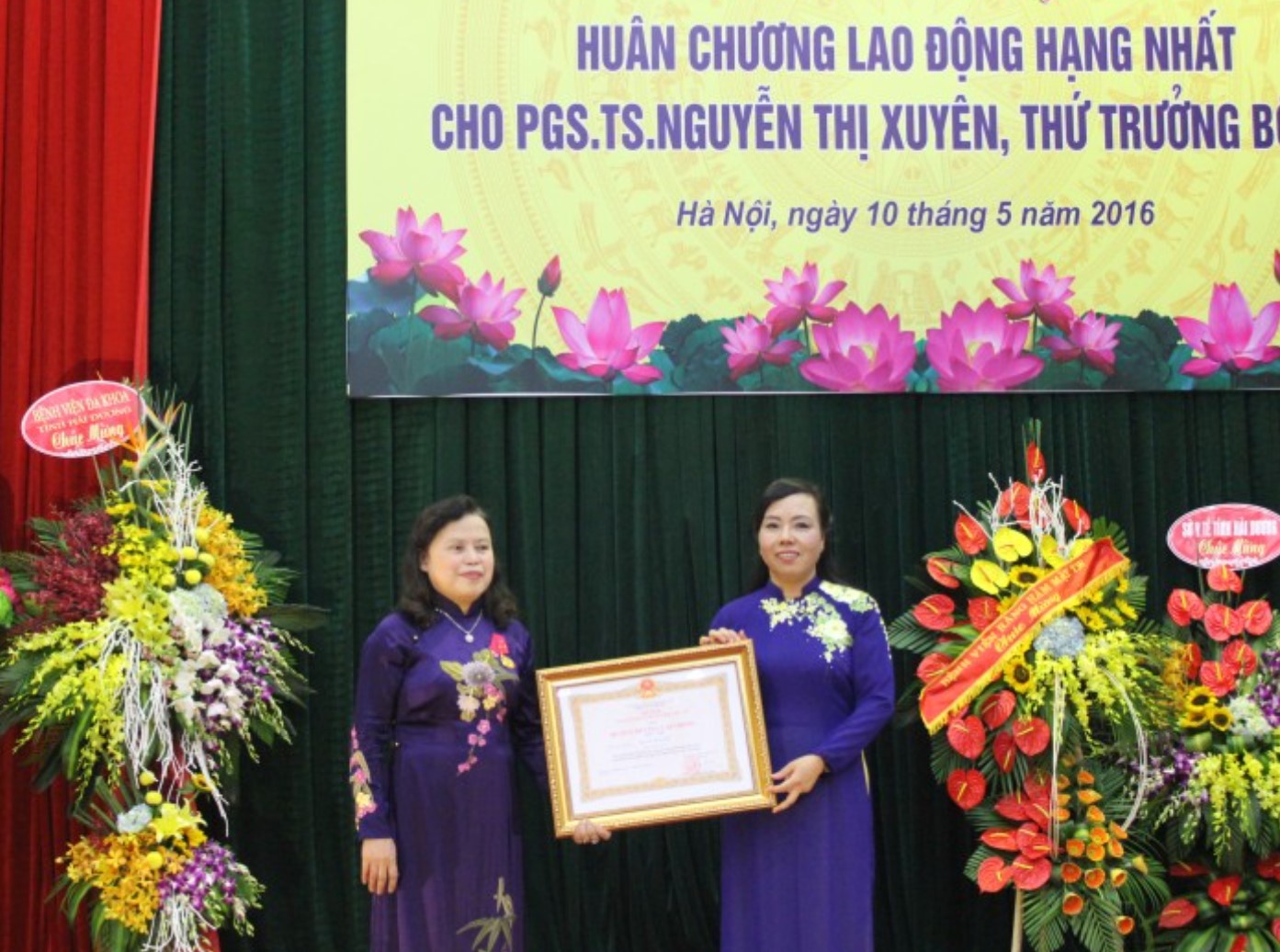 Bộ trưởng Bộ Y tế đã trao Huân chương Lao động hạng Nhất cho PGS.TS Nguyễn Thị Xuyên năm 2026