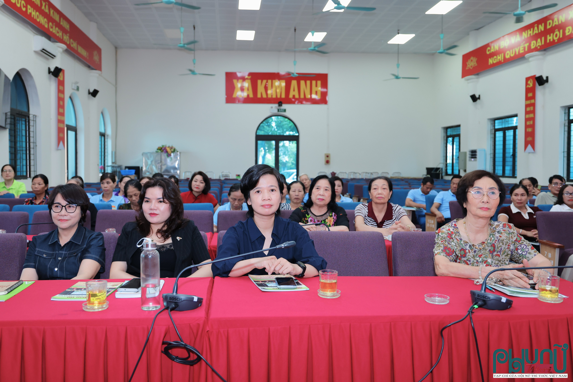 Các đại biểu tham dự Hội thảo