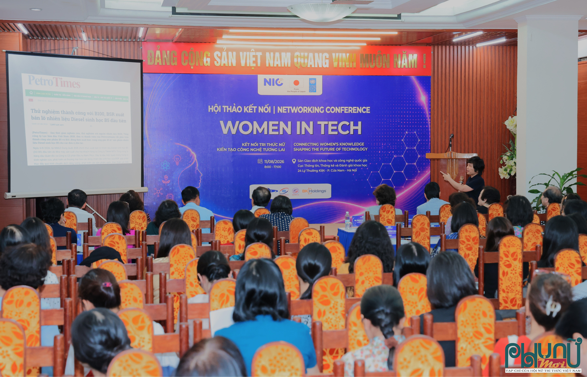 GS.TS Vũ Thị Thu Hà chia sẻ tại Hội thảo Kết nối công nghệ - Women in Tech