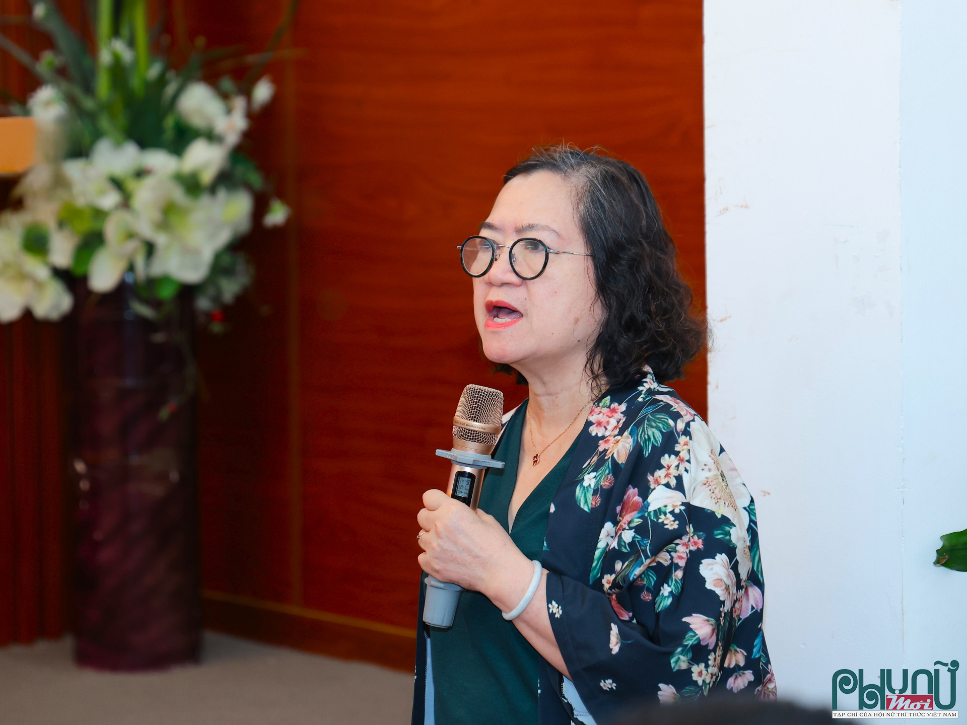 GS.TS Lê Mai Hương, nguyên Phó Viện trưởng Viện Hóa học các Hợp chất thiên nhiên, Phó Chủ tịch Hội Nữ trí thức Việt Nam