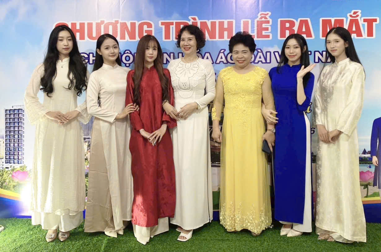 Ra mắt Chi hội Văn hóa Áo dài Việt Nam tỉnh Khánh Hòa