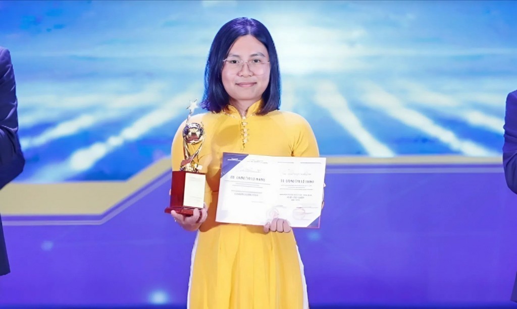 Tiến sĩ Đặng Thị Lệ Hằng - Phó Trưởng phòng, Phòng Công nghệ Vật liệu Y sinh, Viện Công nghệ Tiên tiến (Viện Hàn lâm Khoa học và Công nghệ Việt Nam) là 1 trong 10 Gương mặt trẻ Việt Nam tiêu biểu năm 2025