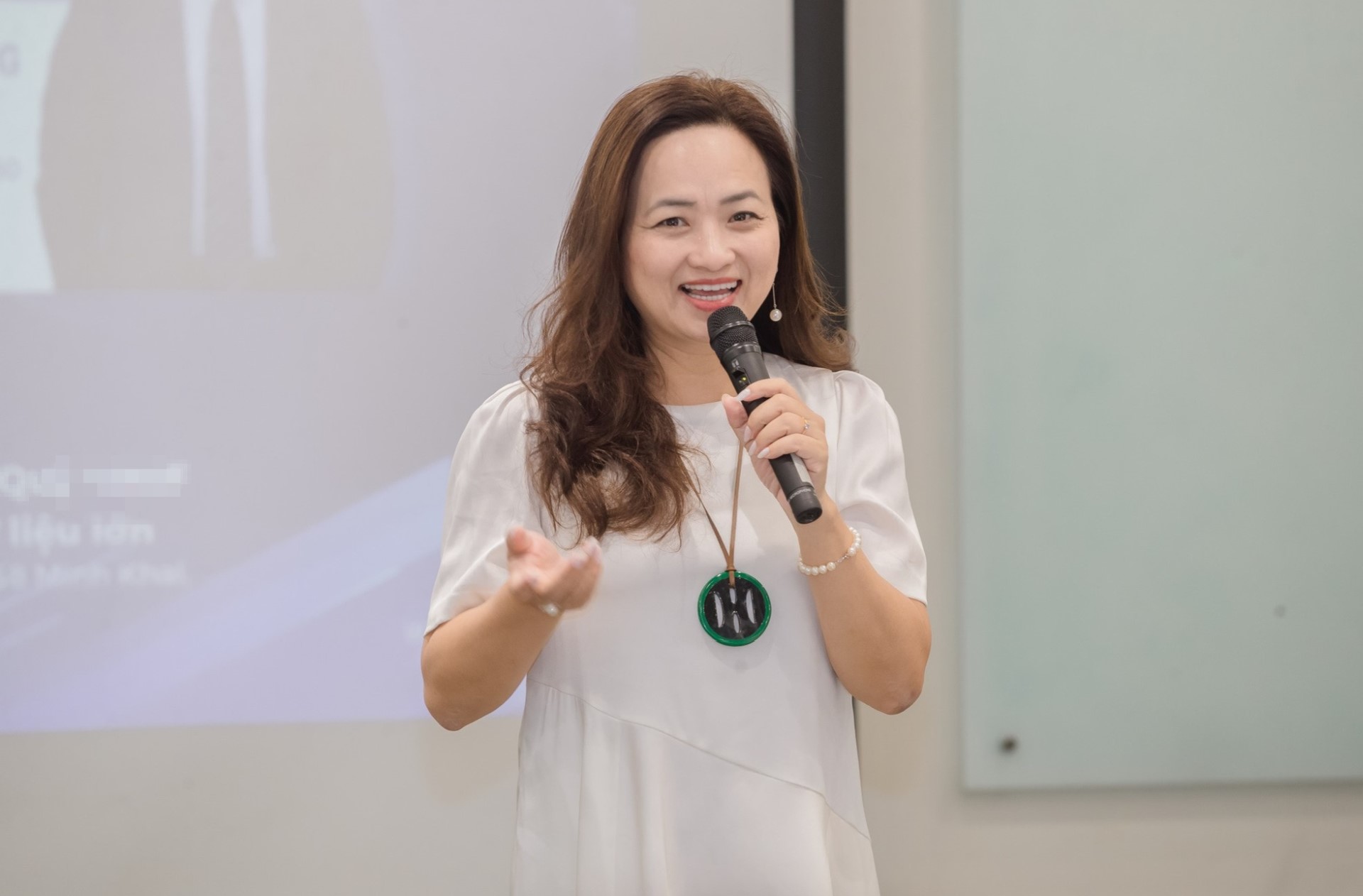 Phó Giáo sư Phan Thị Hà Dương. Ảnh: VINIF