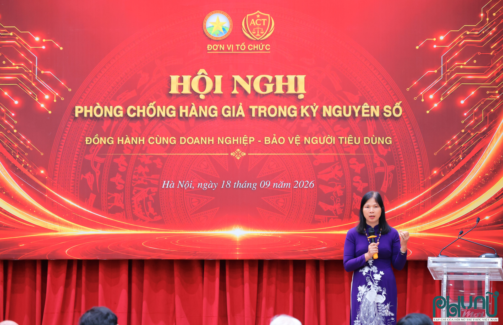 ThS. Phạm Thị Lý, Giám đốc Trung tâm Doanh nghiệp Hội nhập và Phát triển, nhà sáng lập nền tảng CheckVN